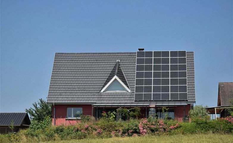 instalacja PV na dachu