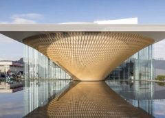 Shigeru Ban. Architektura i działalność społeczna