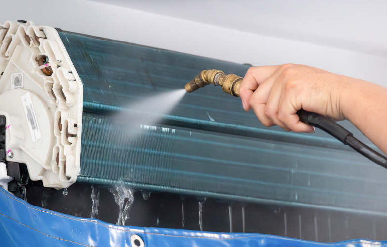 Czysta klimatyzacja to nie tylko komfort. Dobre praktyki serwisowe dla instalatorów HVAC
